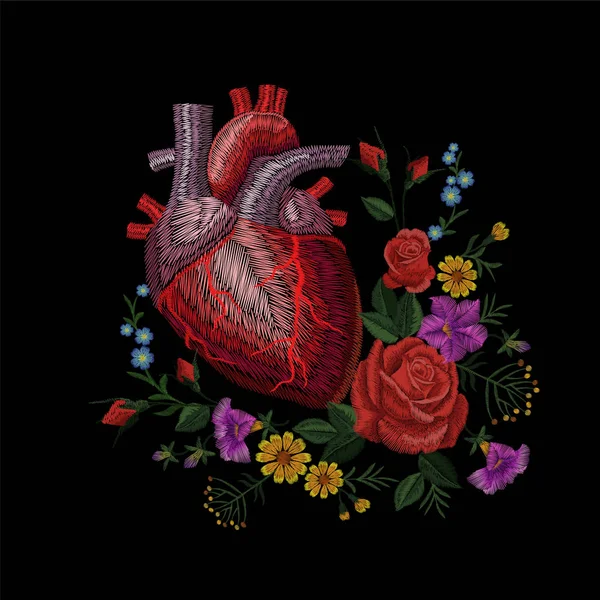 Tripulación del bordado humano anatómico corazón medicina órgano flor rosa florecimiento. Punto rojo bordado diseño textura parche detallado. Moda decoración plantilla vector ilustración — Vector de stock