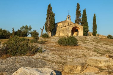 Fransa 'daki eski Aziz Sixte kilisesinin resmi..