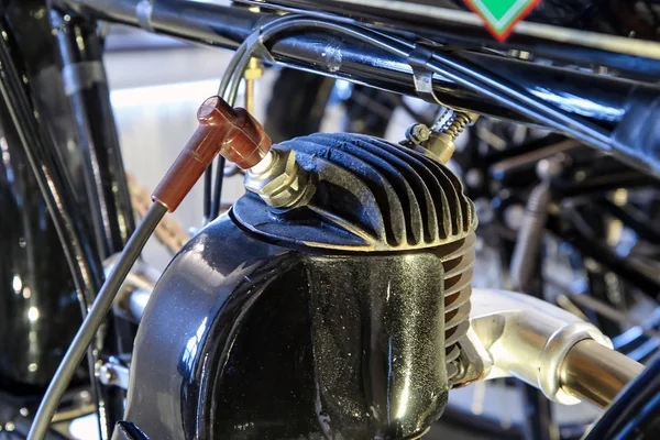 Het Detail Van Oude Motorfiets Met Een Deel Van Het — Stockfoto