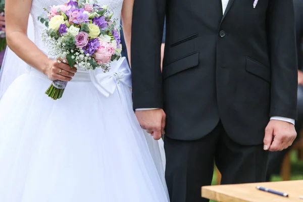 Detail Picture Wedding Pair Holding Hands Ceremony Symbol Love — Stock Photo, Image