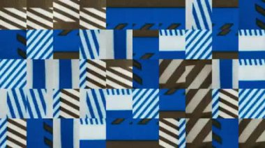 Gri mavi renkli, kontrol edilmiş kumaşın elementlerinden mozaik dokuların soyut videosu. Arkaplan tasarımı. Arkaplan. Duvar Kağıdı.