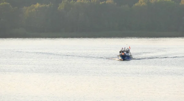 Barco en el río Havel en Alemania — Foto de Stock