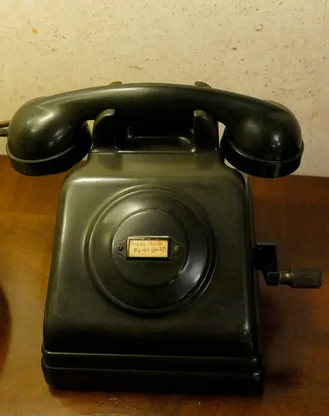 Old dirty telephone — Stock Photo, Image