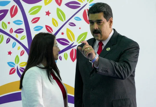 Venezüella devlet başkanı Nicolas Maduro ve eşi kirpikler Flores — Stok fotoğraf