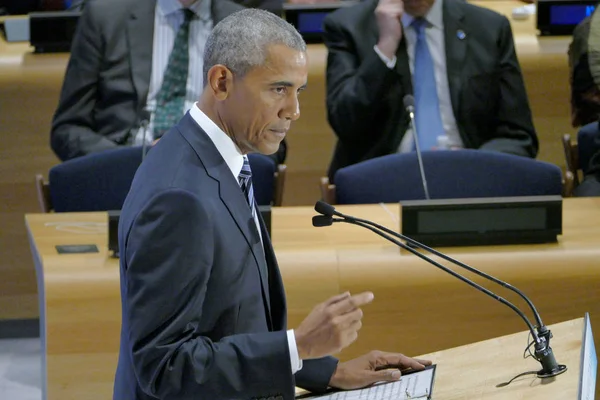 El presidente Barack Obama organizó una Cumbre de Líderes sobre la Reforma Global —  Fotos de Stock