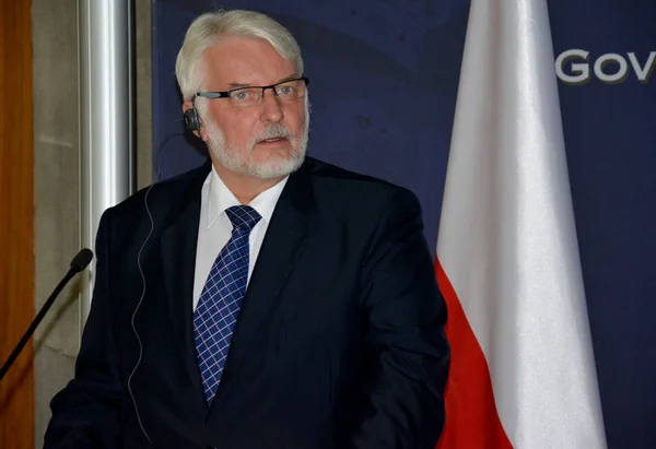Poolse Minister van buitenlandse zaken Witold Waszczykowski in de R — Stockfoto