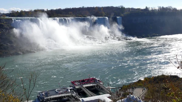 Lado canadiense de las Cataratas del Niágara — Foto de Stock