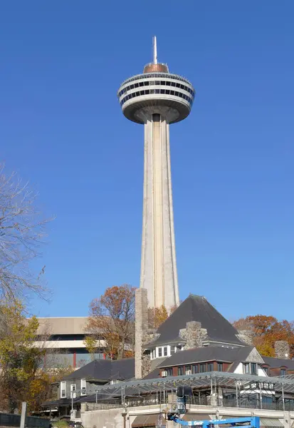 Niagarafallen, Kanada - November 13th 2016: Den Skylon Tower — Stockfoto