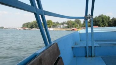 Nehir hayat, tekne ile sürüş