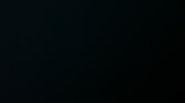 Siyah bir arka plan üzerine yazarak kelime, neden