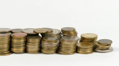 Bolivya bayrak sallayarak para sikke yığını ile