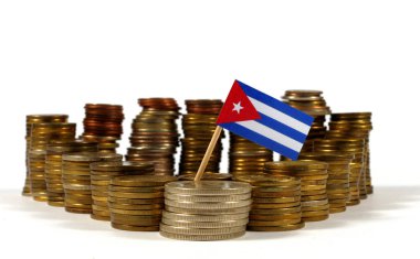 Küba bayrak sallayarak para sikke yığını ile