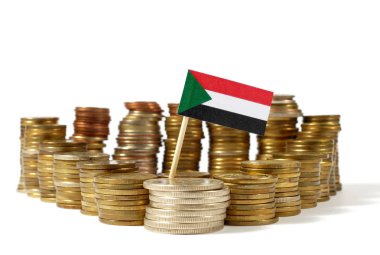 Para sikke yığını ile sallayarak Sudan bayrağı