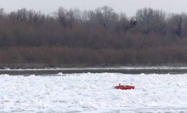 Belgrad, Sırbistan için dondurulmuş Tuna Nehri
