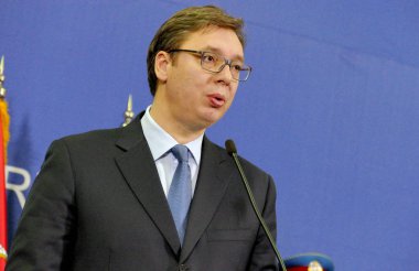 Belgrad, Sırbistan. 31 Ocak - Yunanistan Başbakanı Alexis Tsipras ve Sırp Başbakanı Aleksandar Vuciç tutan ortak bir basın toplantısı