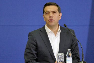 Belgrad, Sırbistan. 31 Ocak - Yunanistan Başbakanı Alexis Tsipras ve Sırp Başbakanı Aleksandar Vuciç tutan ortak bir basın toplantısı