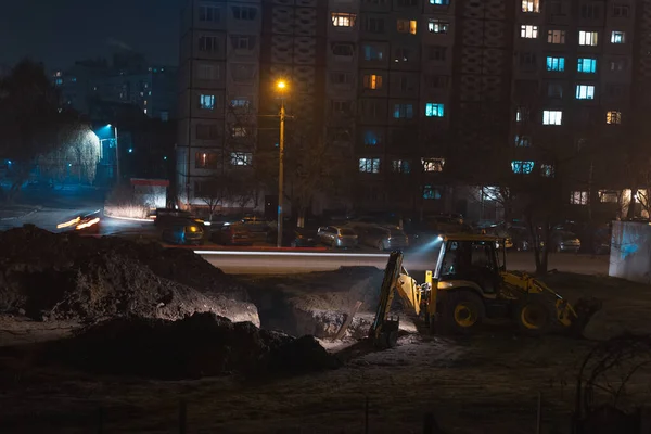 都市建設工事の夜景 — ストック写真
