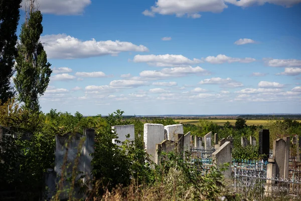Vista Del Antiguo Cementerio Día Soleado — Foto de Stock