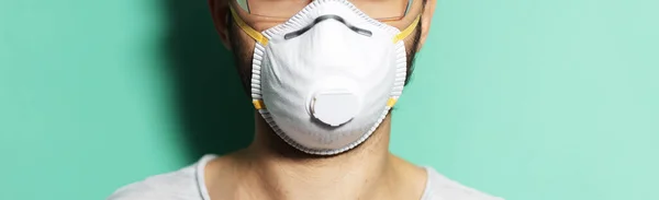 Young Guy Wearing Medical Respiratory Face Mask Goggles Coronavirus Panoramic — Stock Photo, Image