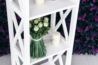 Çiçekli parlak iç