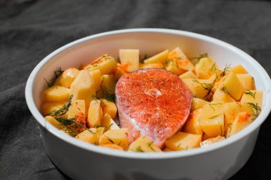 Alabalık Buhar pişmiş biftek