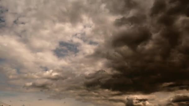 Временные облака в динамике — стоковое видео