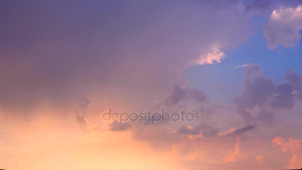 Moln på morning(evening) sky. Tidsfördröjning — Stockvideo