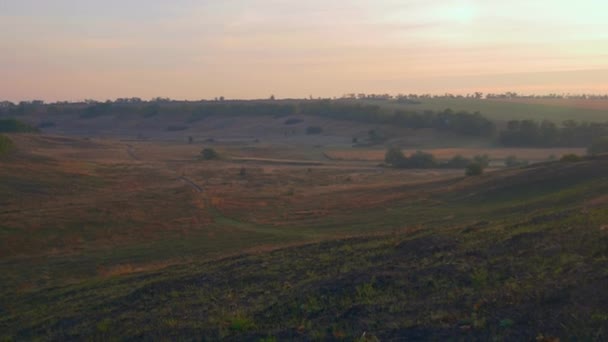 Sunrise Heuvels Vallei Euraziatische Steppe Oekraïne Zomer Herfst Velden Bomen — Stockvideo