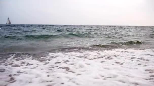Zwarte Zee Kust Zandstrand Golven Herfst Ochtend — Stockvideo
