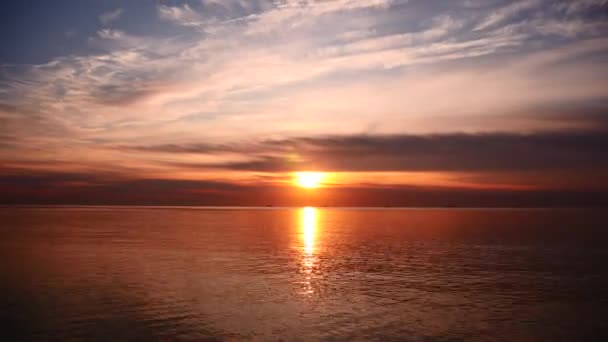 Salida Del Sol Sobre Timelapse Del Mar Negro — Vídeo de stock