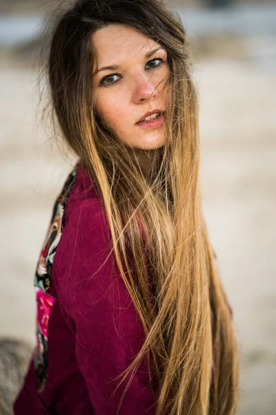 Young pensive woman — Stock Photo, Image