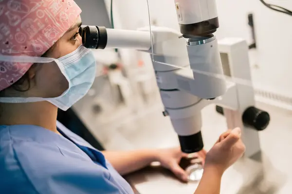 Acima Mencionado Doutor Máscara Médica Ovum Injetável Uniforme Placa Petri — Fotografia de Stock