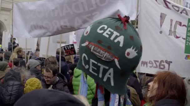 Demonstracja przeciwko Ceta Ttip — Wideo stockowe
