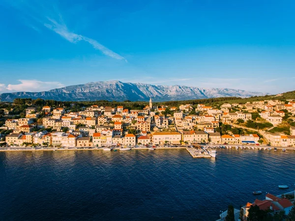 Anteni - köy görünümünü yüksek ange. Adriyatik kasaba