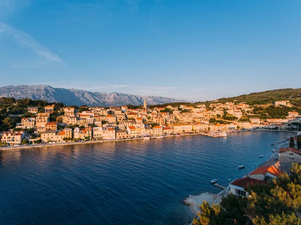 Anteni - köy görünümünü yüksek ange. Adriyatik kasaba