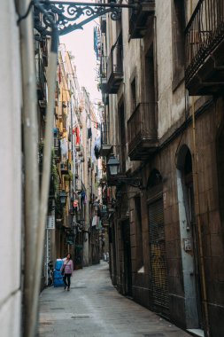 Barcelona, İspanya - 30 Haziran. Via ana cadde Laietana 30 Haziran 2015 Barcelona ana caddede adıdır. Sokak çok sayıda mağaza ve turistik vardır