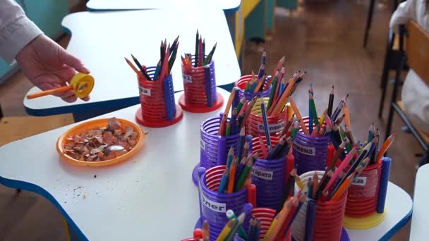 Загострення олівці . — стокове відео