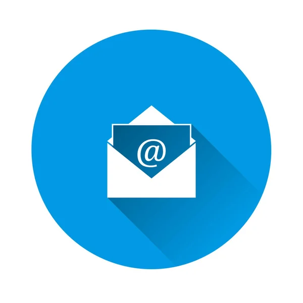 Icono de vector de correo en diseño plano. Vector de correo electrónico sobre fondo azul — Vector de stock