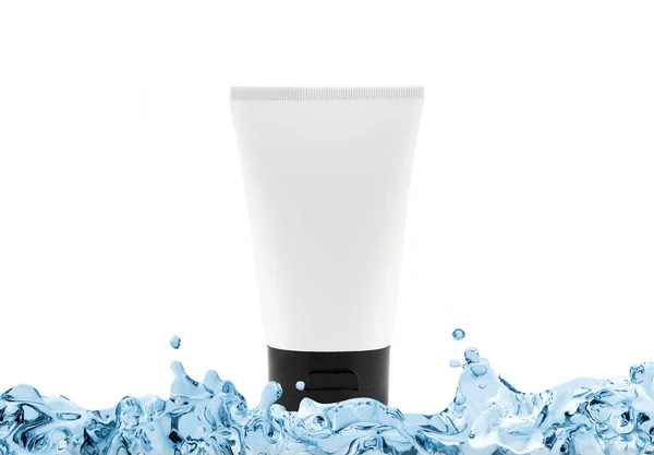 Cream met hydraterende werking in witte fles met kopie ruimte ik — Stockfoto