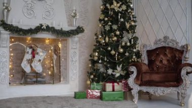 Şömine ile Noel ağacı