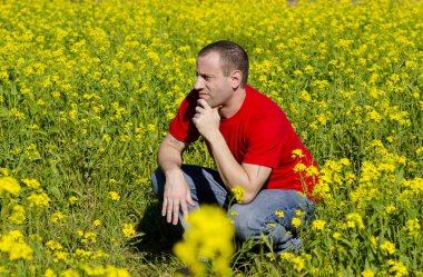İyimser adam yarın ne getiriyor düşünme.