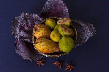 Natürmort sonbahar meyve ve sebze ile