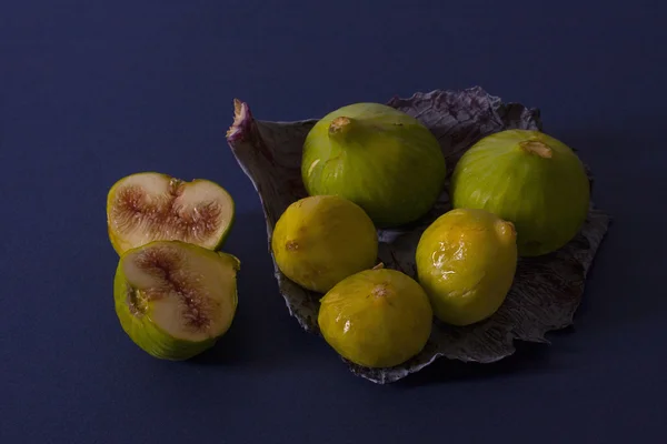 sonbahar meyve ile natürmort 