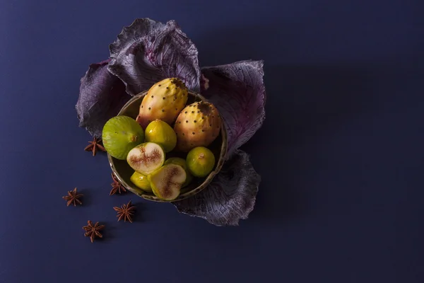 Natürmort sonbahar meyve ve sebze ile