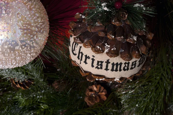 ayrıntı Noel ağacı süsle