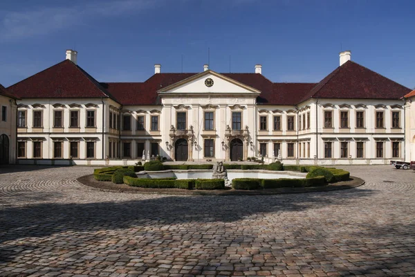 Kolodeje замок в Празі передмістя — стокове фото