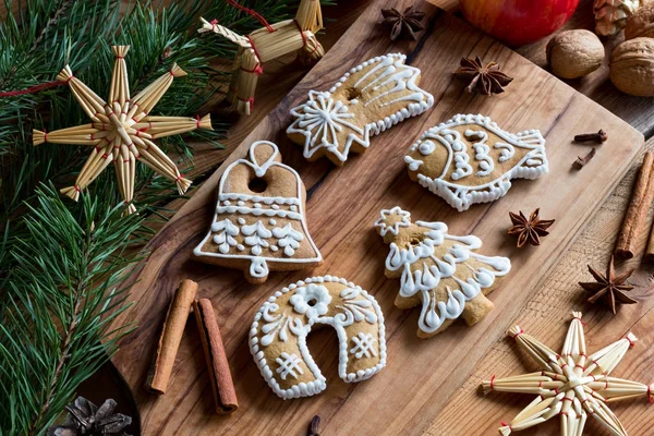 Christmas gingerbread cookies on a wooden table — Stock Photo, Image