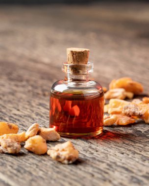 Styrax benzoin önemli petrol benzoin reçine ile bir şişe