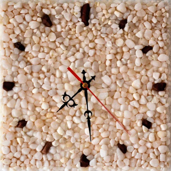 Küçük taşlar gelen olağandışı izle