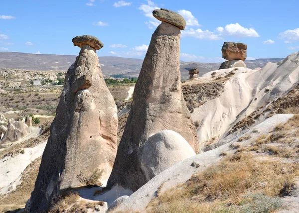 Kapadokya'nın garip kayalar